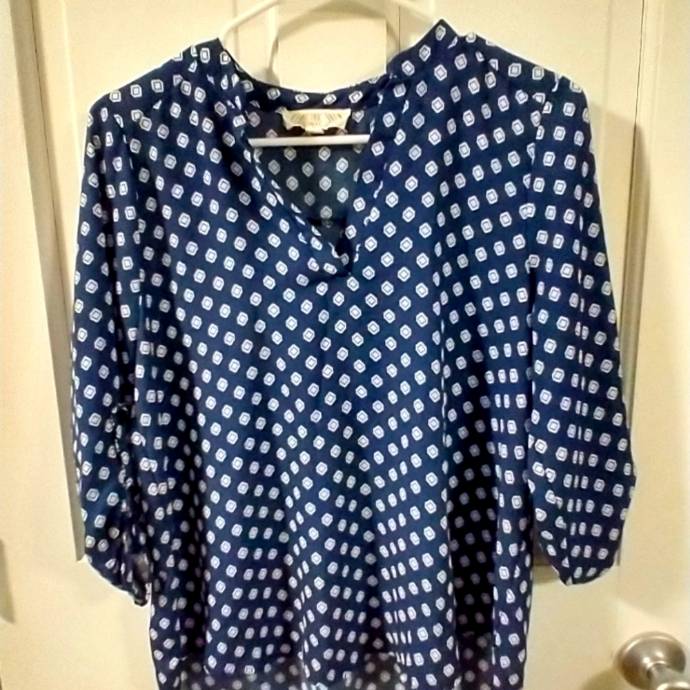 Blue geometric design blouse